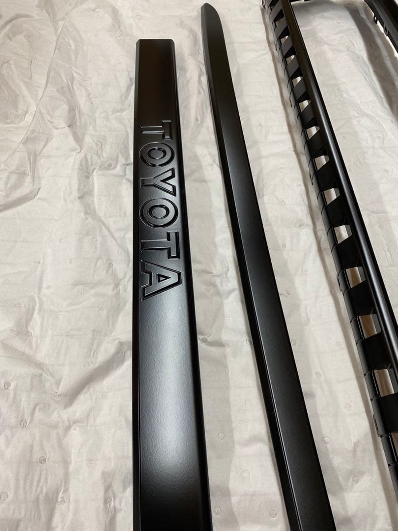 ランドクルーザー　250 マットブラック塗装　モール　グリル　ガーニッシュ　3点