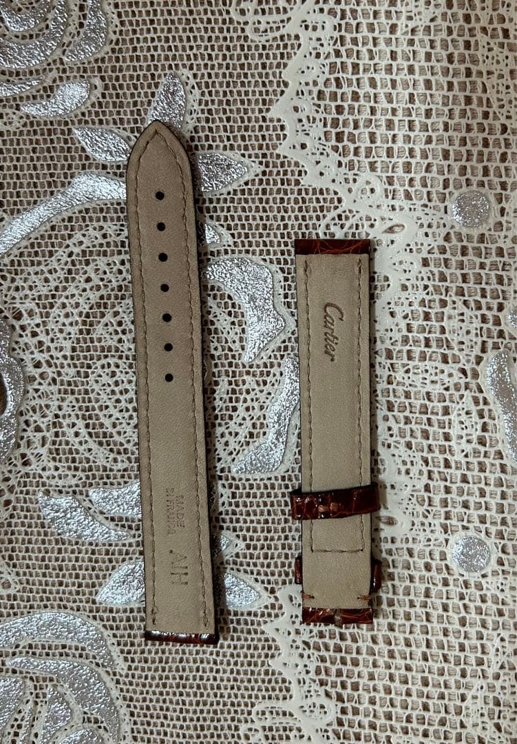 Cartier レザーベルト 腕時計 ブラウン 革　専用ケース付き