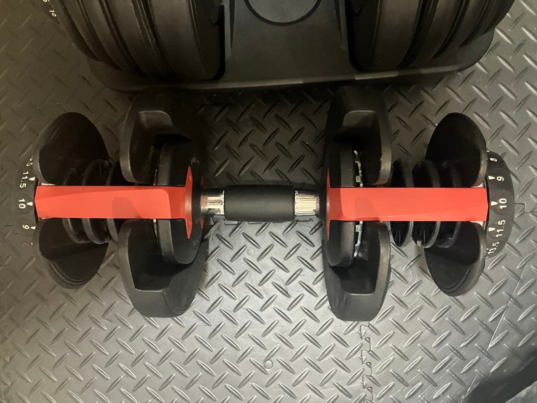 カ*ズ様 可変式ダンベル 最大24kg