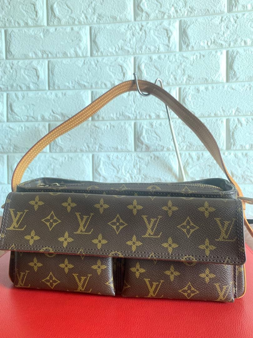 LOUIS VUITTON モノグラム ヴィバ・シテMM 型番M51164保存袋