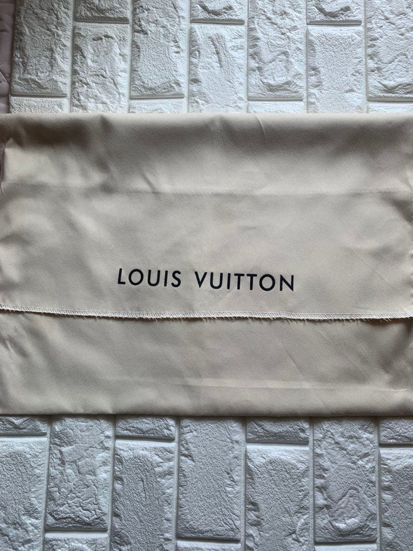LOUIS VUITTON モノグラム ヴィバ・シテMM 型番M51164保存袋