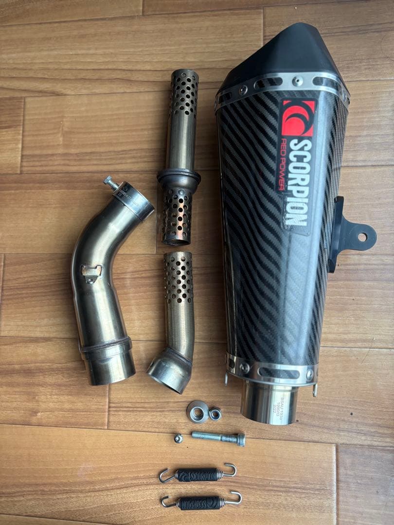 SV650 SCORPION セルケトテーパー カーボン 16年〜21年式