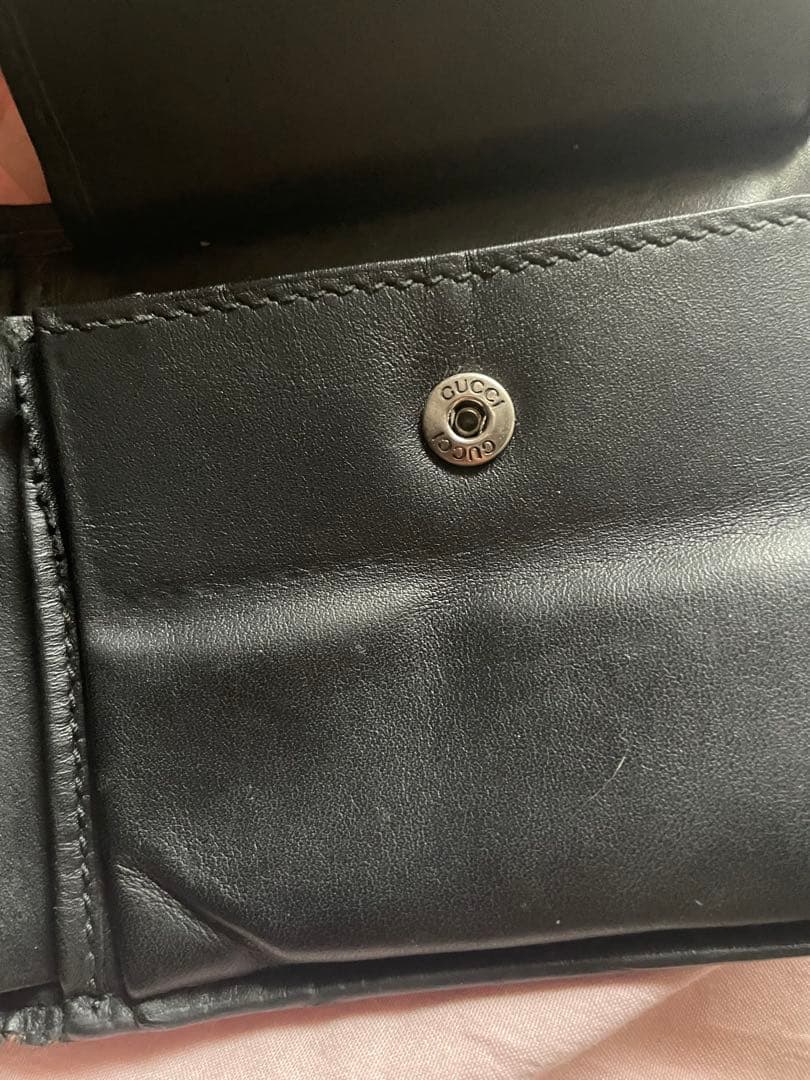 最終値下げGUCCI 二つ折り財布 蛇デザイン