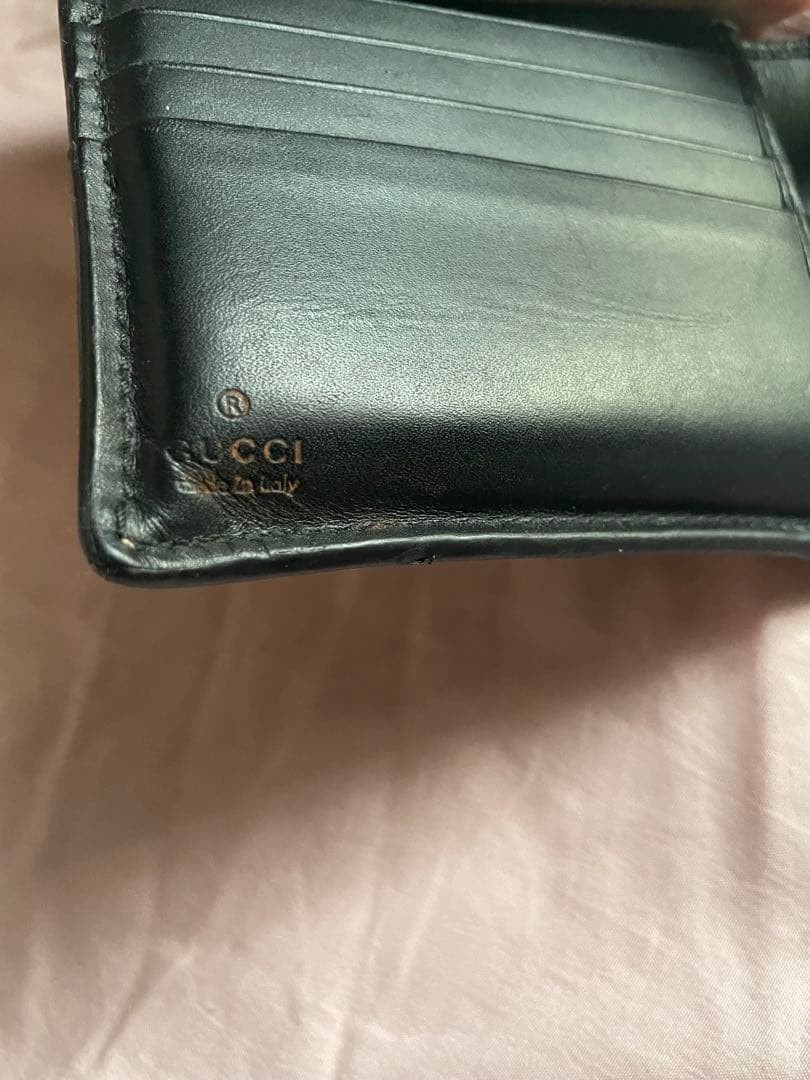 最終値下げGUCCI 二つ折り財布 蛇デザイン