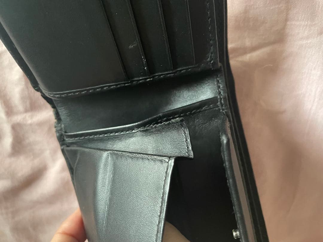 最終値下げGUCCI 二つ折り財布 蛇デザイン