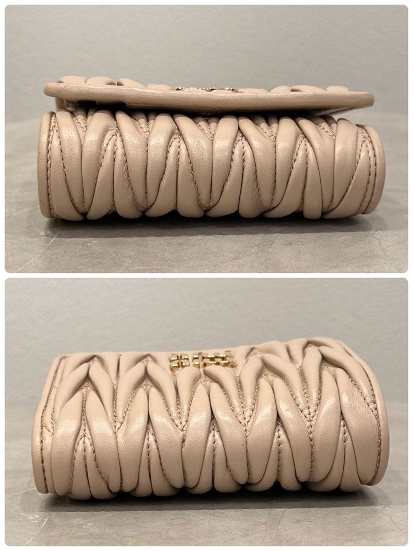 ◇Miu Miu ミュウミュウ マテラッセレザー コンパクト財布 ベージュ系◇