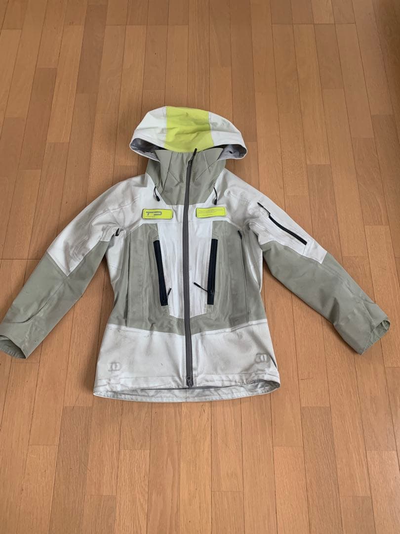 TEAM DESCENTE スキーウェア2023-24市販　　上下SSSサイズ