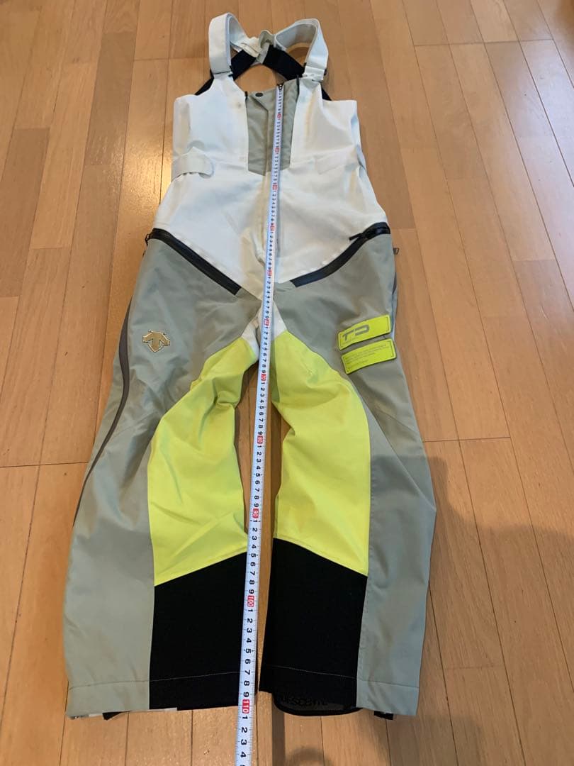 TEAM DESCENTE スキーウェア2023-24市販　　上下SSSサイズ