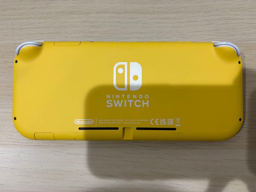 Nintendo Switch Lite イエロー