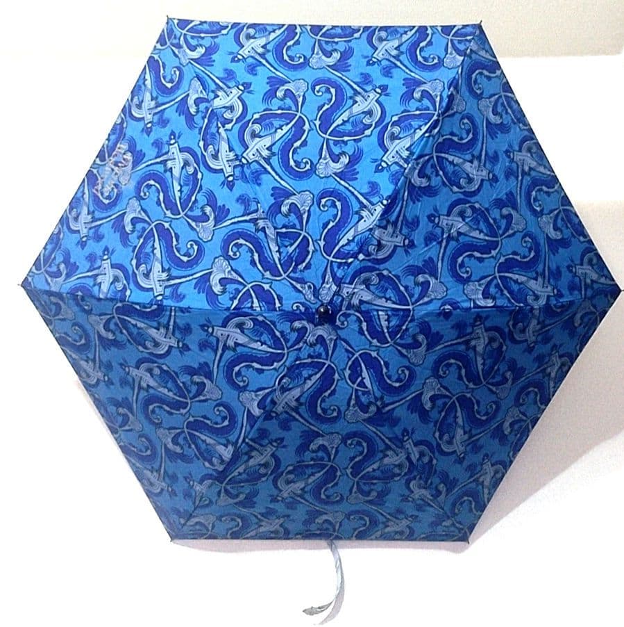 お*い様 VivienneWestwoodヴィヴィアンウエストウッドブルー折り畳