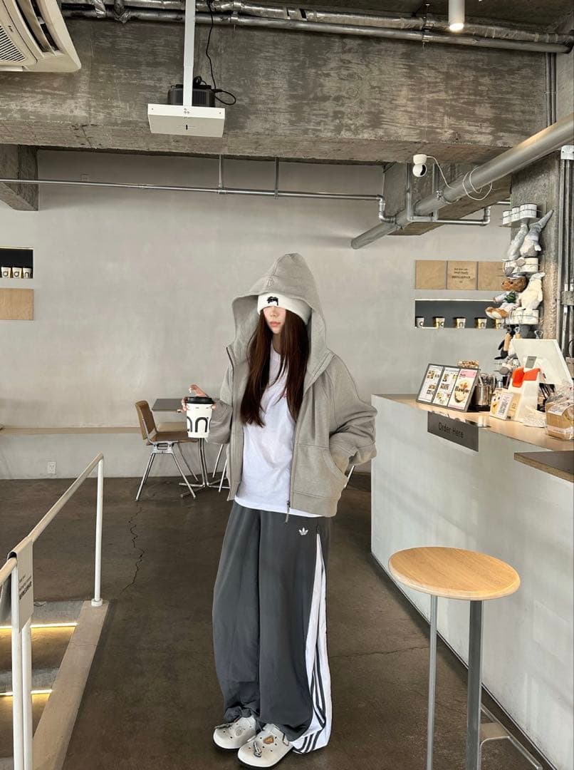 新品M ADILENIUM シーズン 3ジップ トラックパンツ JY8880