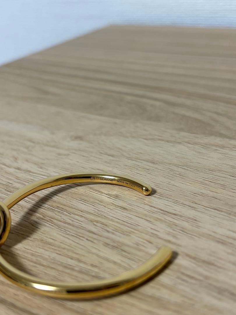 CELINE ノット エクストラシンブレスレット（ゴールド）