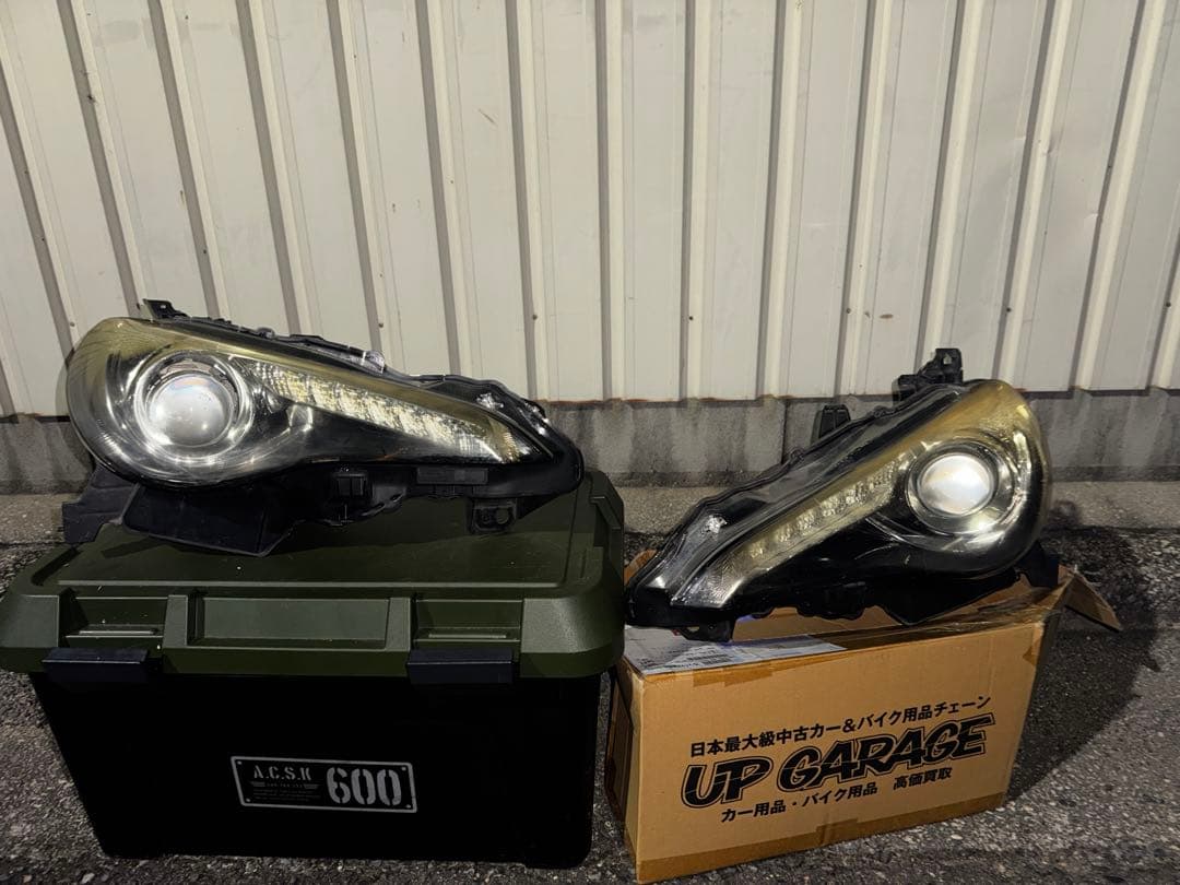 ZN6 ヘッドライト　左右