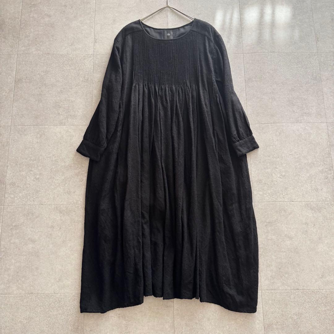 メゾンドソイル　ウール ピンタック ロングワンピース　フレア　黒