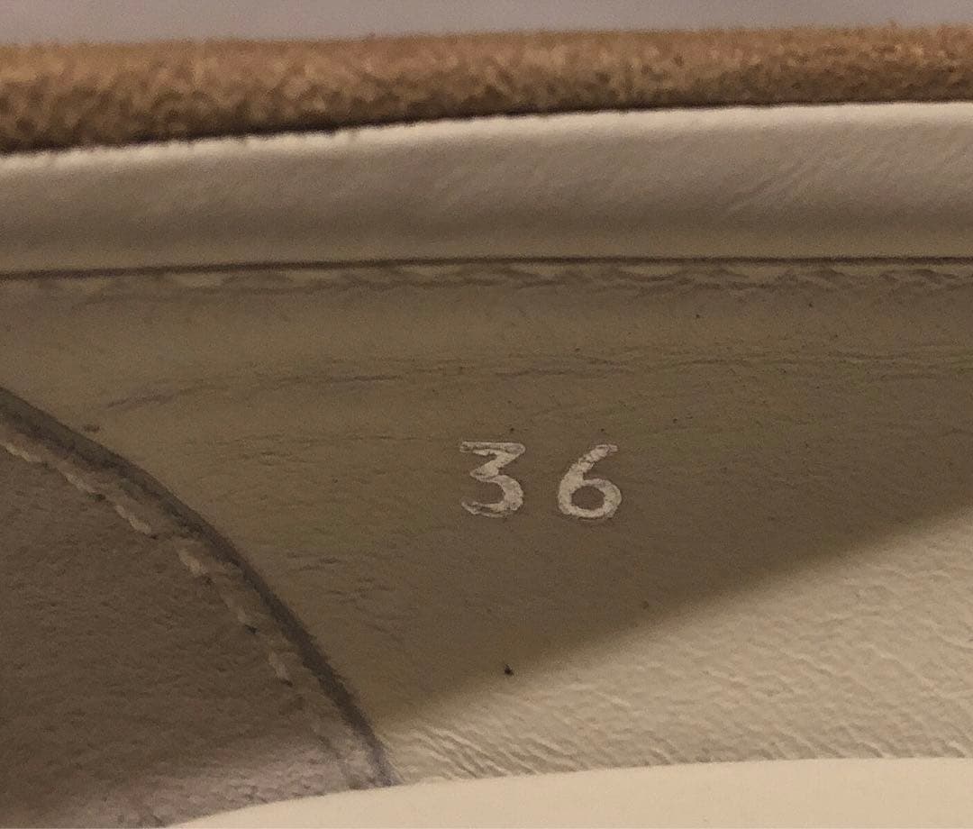 TOD'S スエードフラットシューズ ベージュ