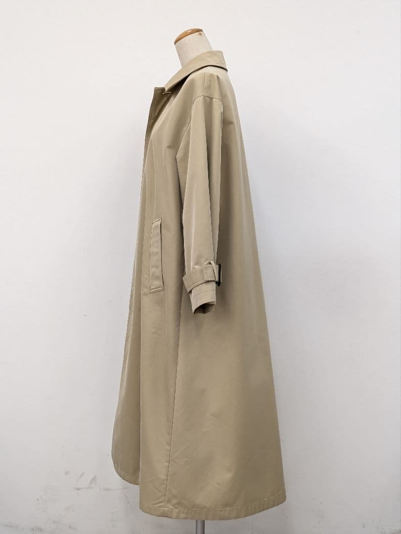 トゥモローランド・MACPHEE（マカフィー）のベージュコート ゆったりデザイン