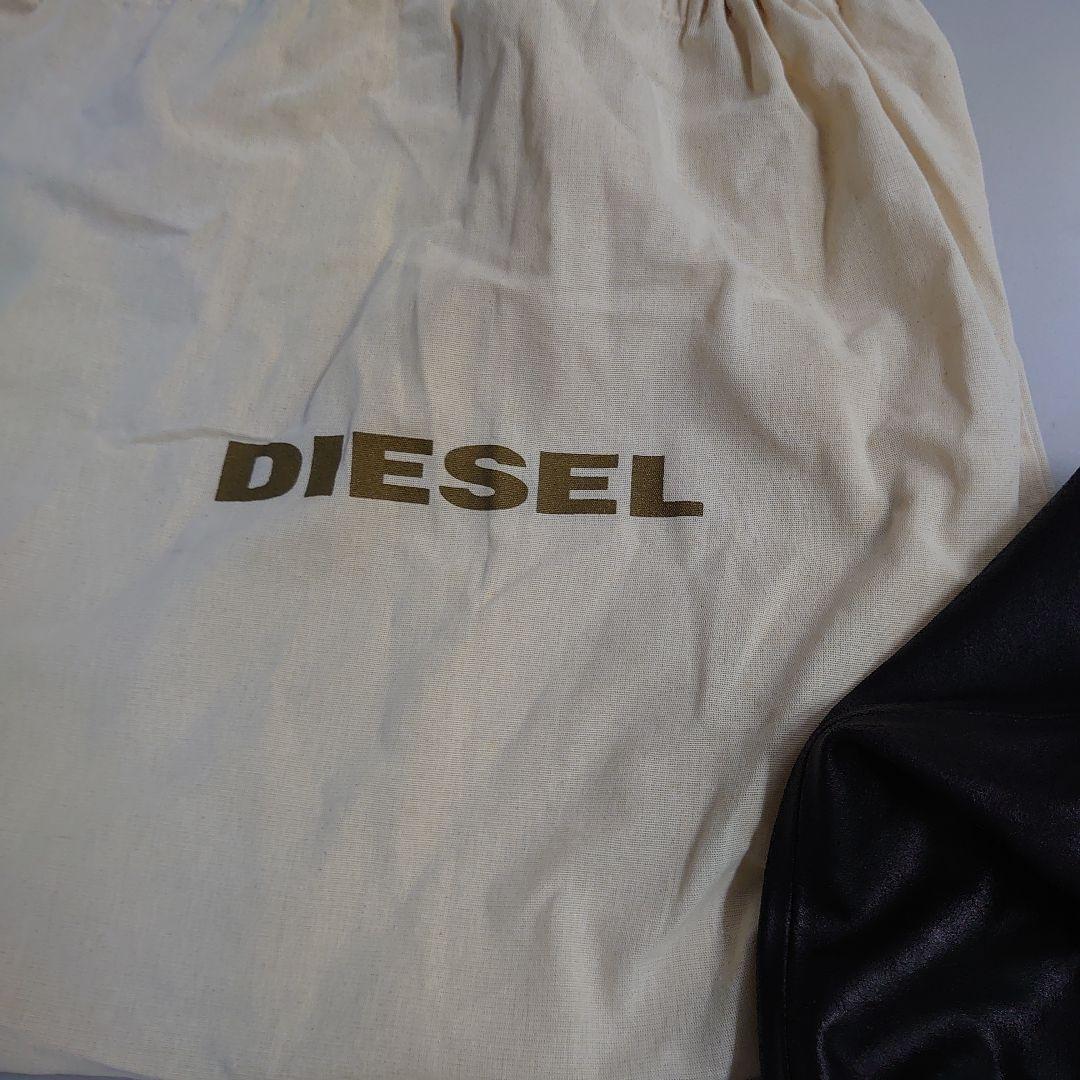 DIESEL ブラック ショルダーバッグ スタッズ付き