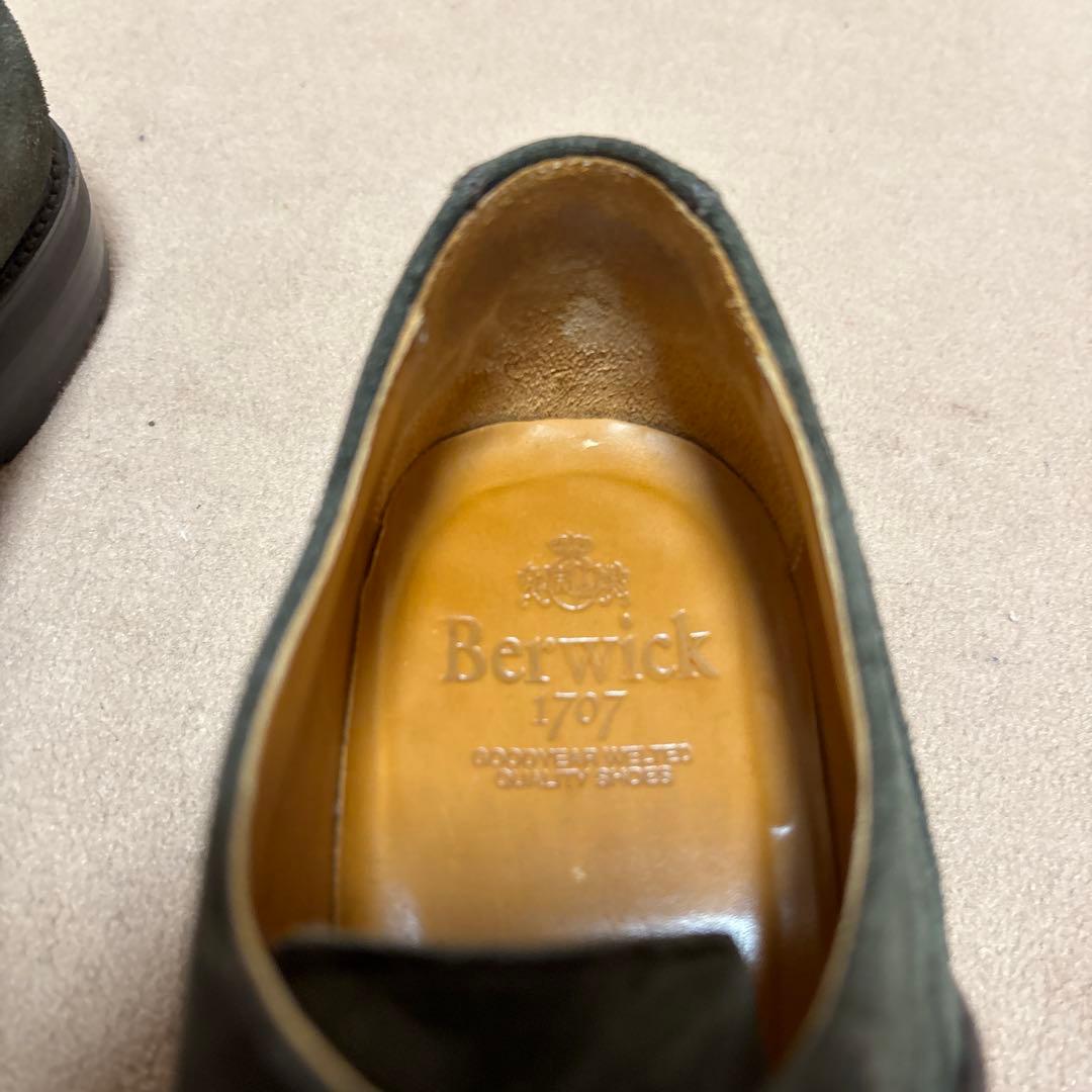 マ*イ様 Berwick 1707 グリーン スエード レースアップシューズ