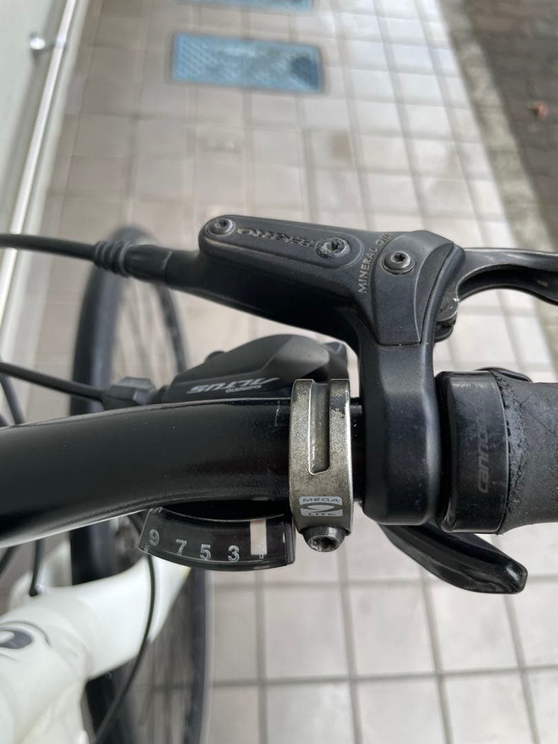 ヨ*ー様 Cannondale quick4 クロスバイク ホワイト