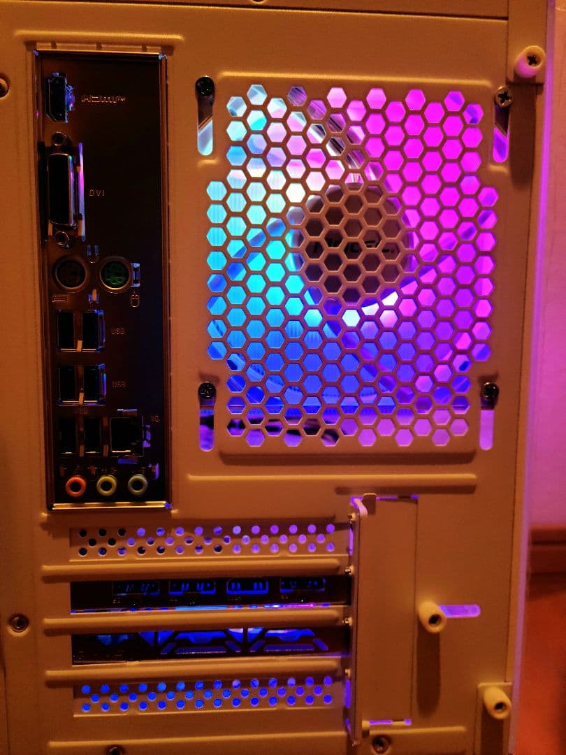 新品ゲーミングPC Ryzen5 Radeon RX7600 SSD Win11