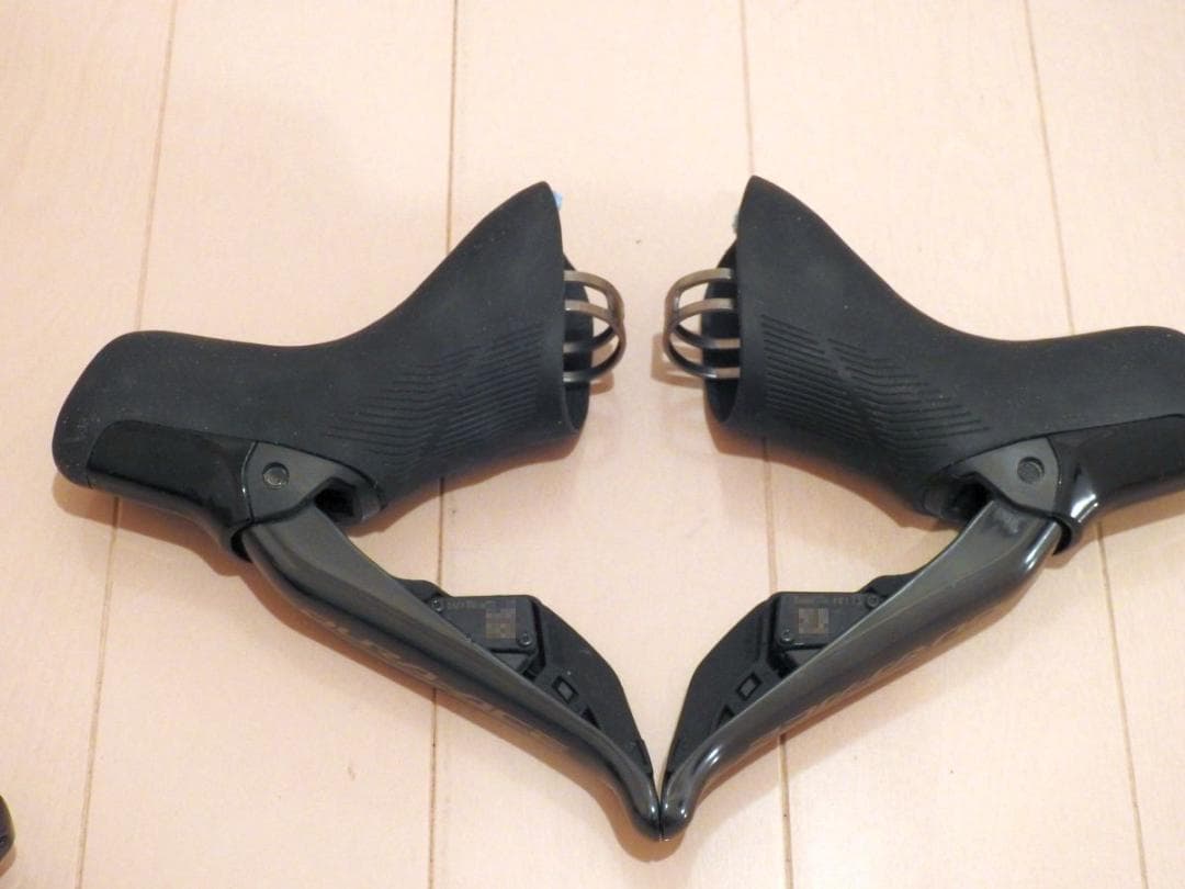 シマノ DURA-ACE ST-R9270 STIレバー 油圧ブレーキキャリパー