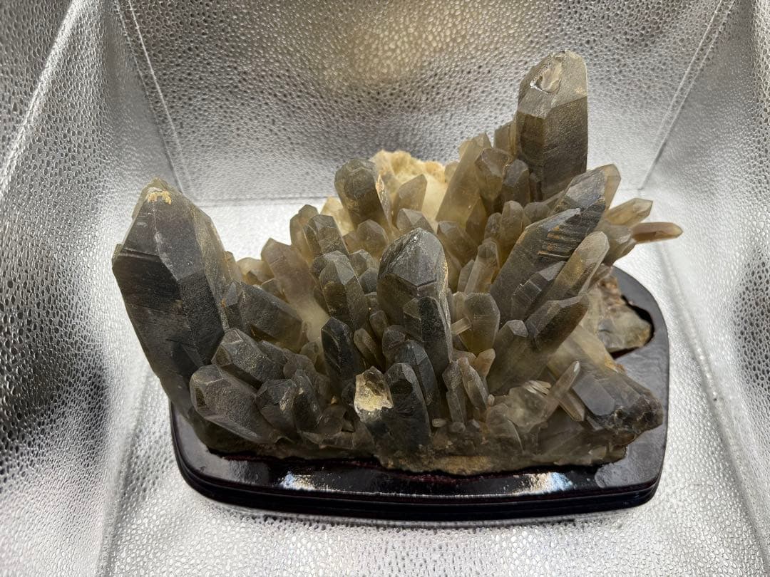 モリオンクラスター超巨大！（天然石）6キロ!!