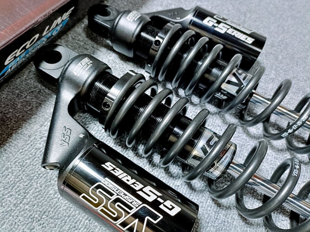 YSS製 CB400SF NC42 NC39 リアサス 定価74,800円 純正