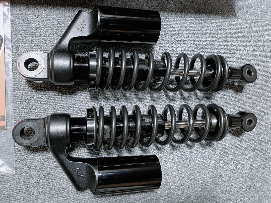 YSS製 CB400SF NC42 NC39 リアサス 定価74,800円 純正