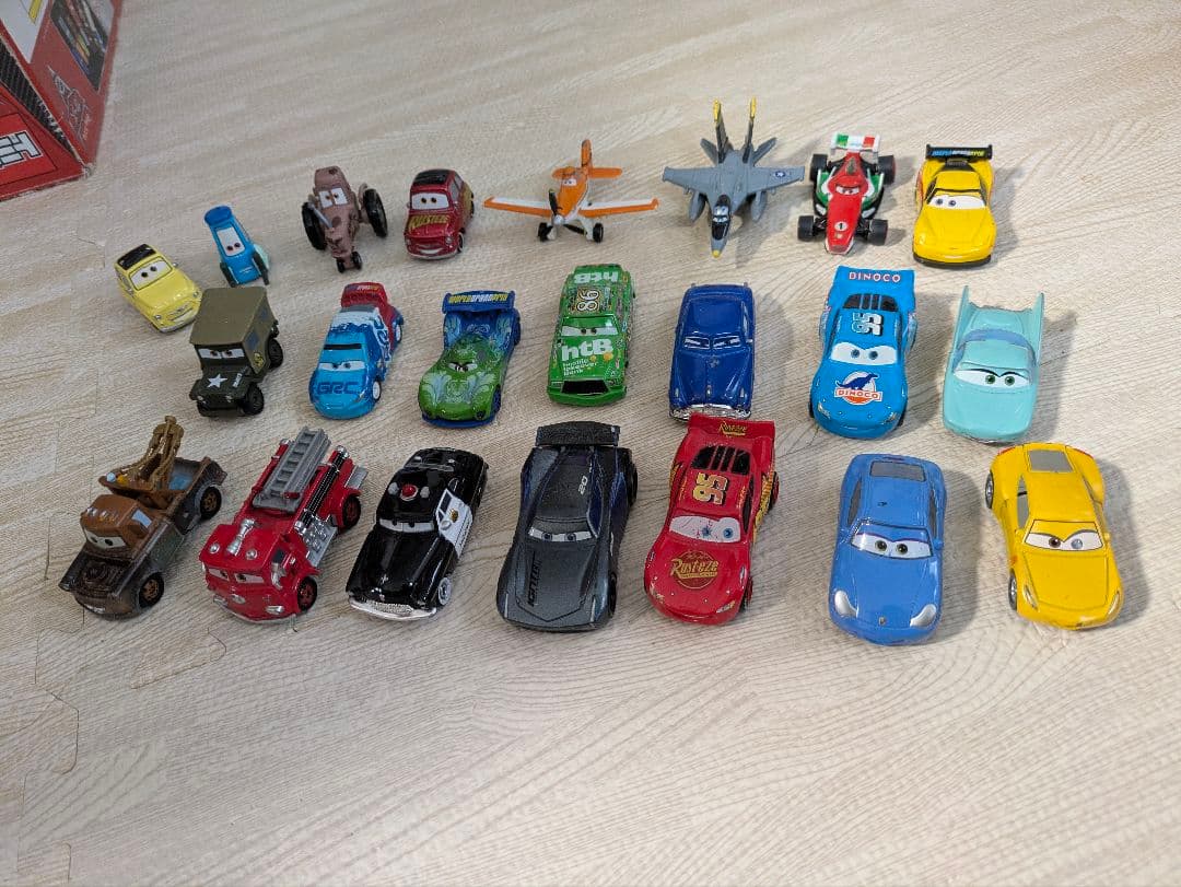 C*l様 トミカカーズ　アクションコースラジエータースプリングス カーズトミカ2