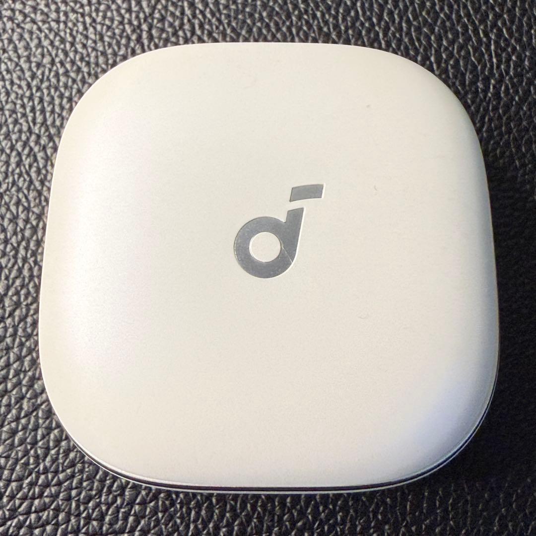 【中古品】Soundcore Liberty5　外箱なし　ケースに若干使用感有り