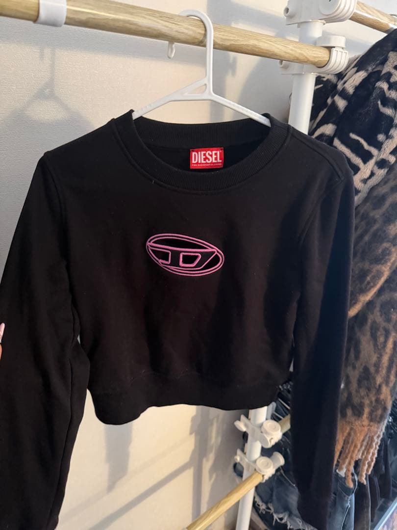 DIESEL ブラック クロップドスウェット S