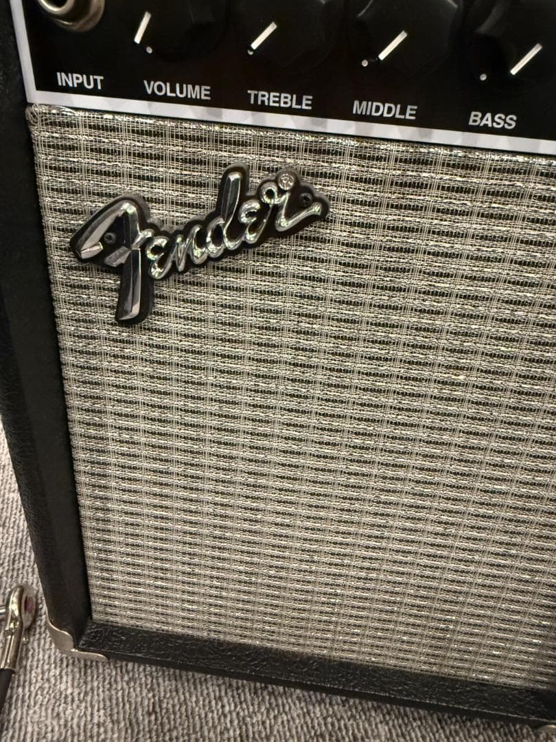 Fender Bassboy ベース用アンプ 小型 ケーブル付き