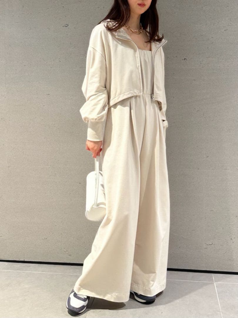 emmi パーカー×ベアオールインワンセット