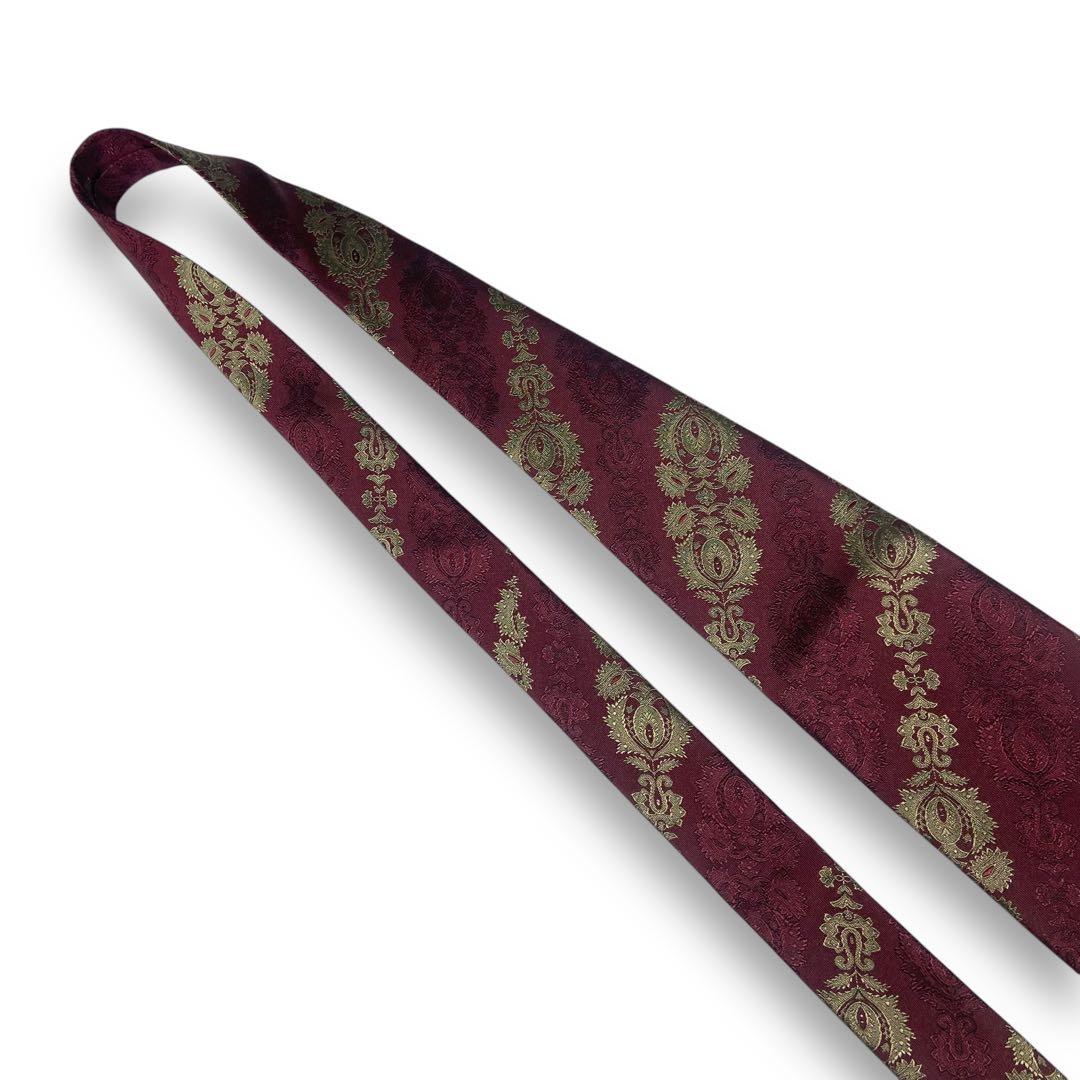 【ほぼ未使用】　イヴサンローラン　ブランド　ネクタイ　ワインレッド　ボルドー　赤