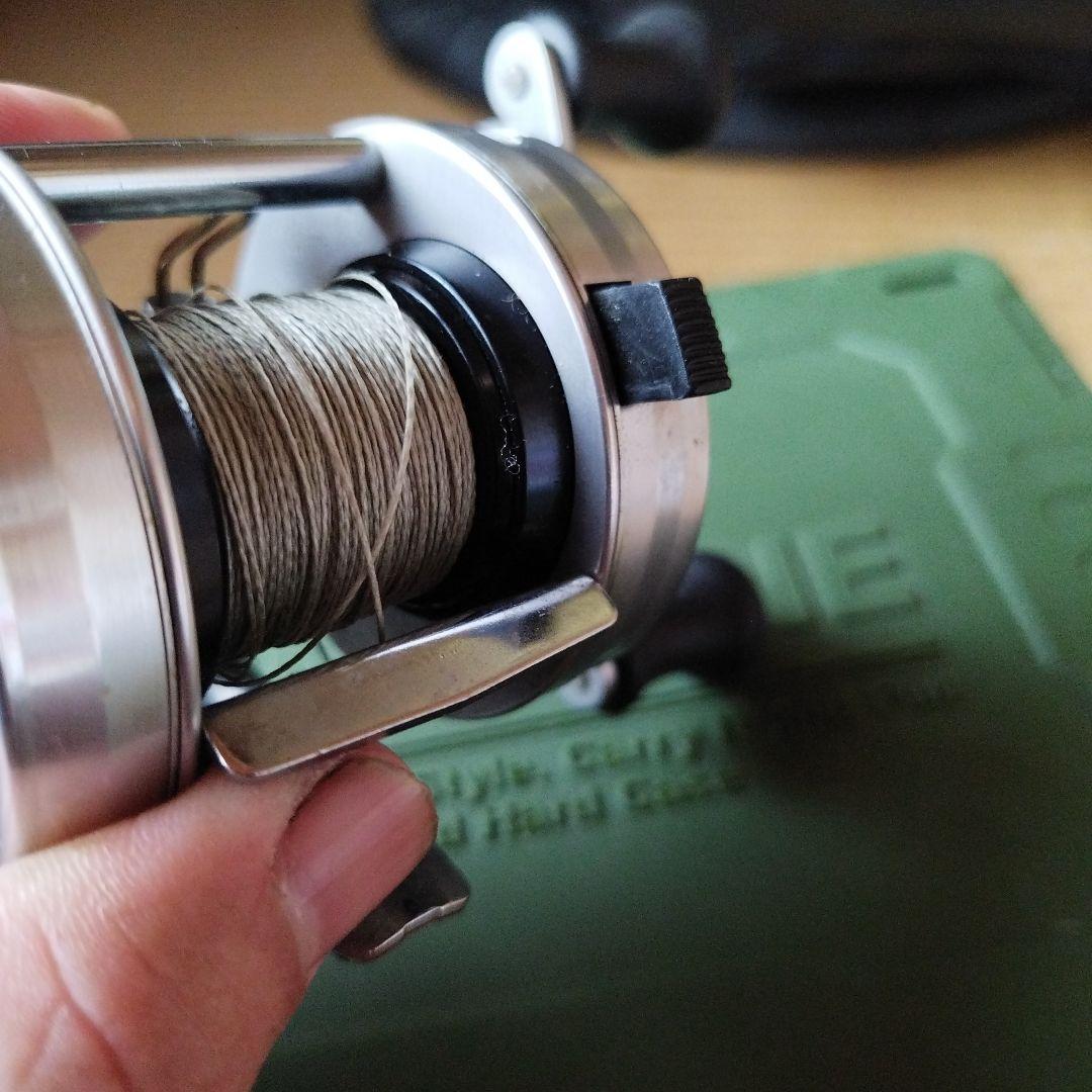 ABU アブガルシア アンバサダー2500c IAR 右ハンドル