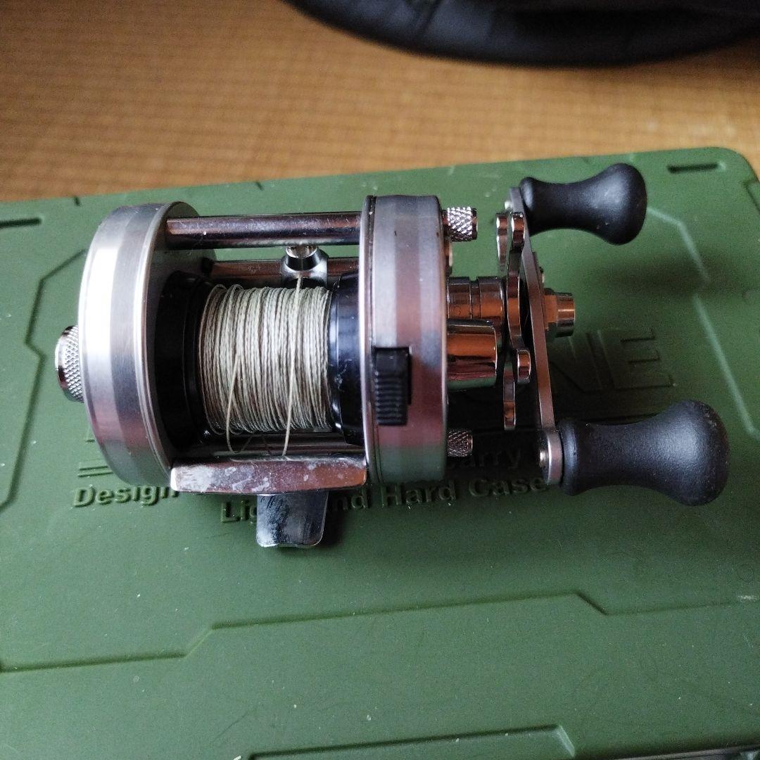 ABU アブガルシア アンバサダー2500c IAR 右ハンドル