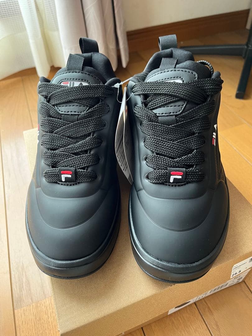 FILA ブラック スニーカー SUPERBUBBLE