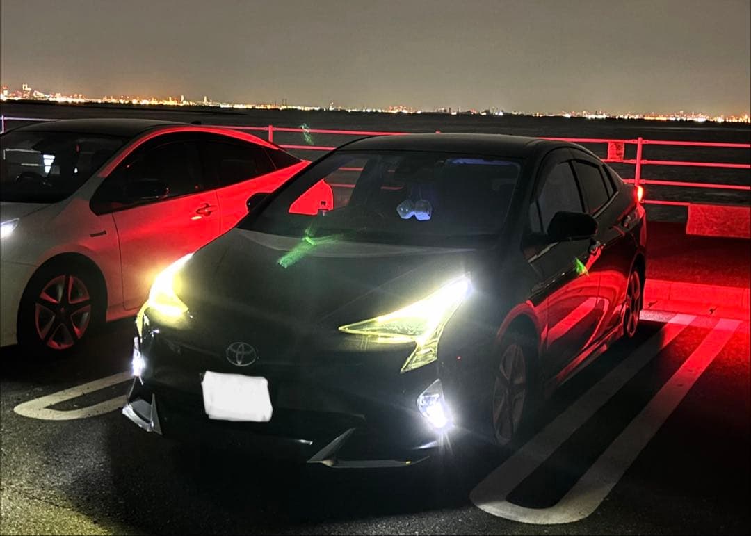 50プリウス インナーブラック　ヘッドライト