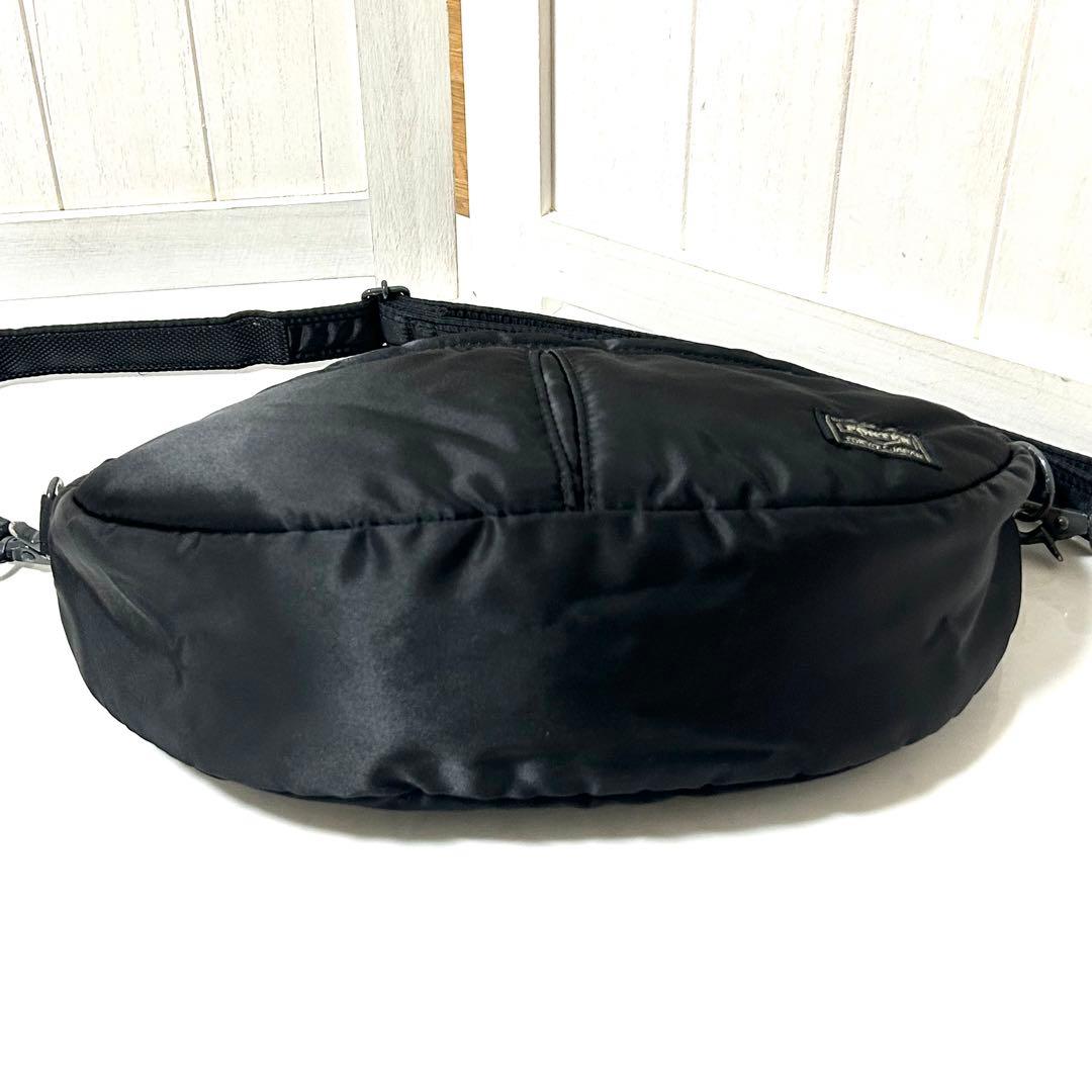 PORTER ポーター タンカー オーバル型 ハーフムーン ショルダーバッグ