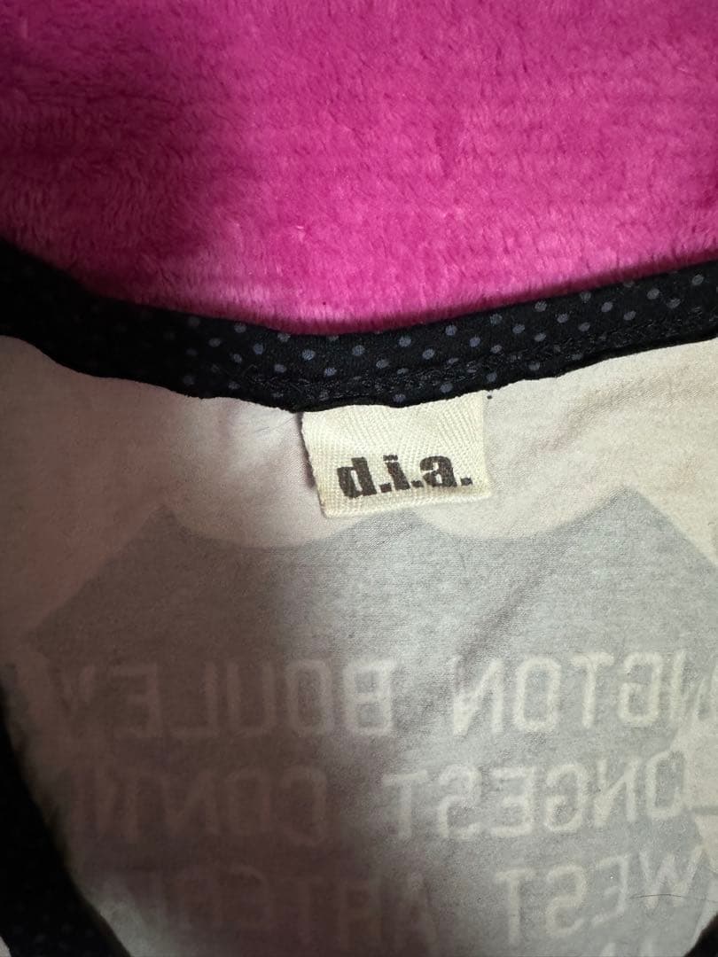 d.i.a. 編み上げ Tシャツ