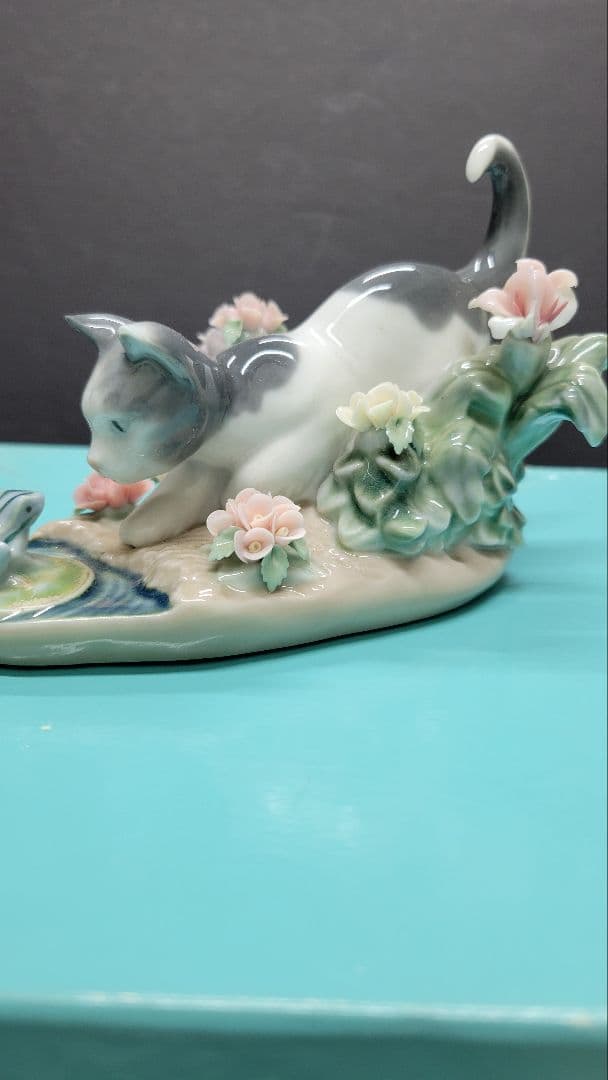 リヤドロ LLADRO にらめっこ にらみあい 猫とカエル 陶器 置物 廃盤
