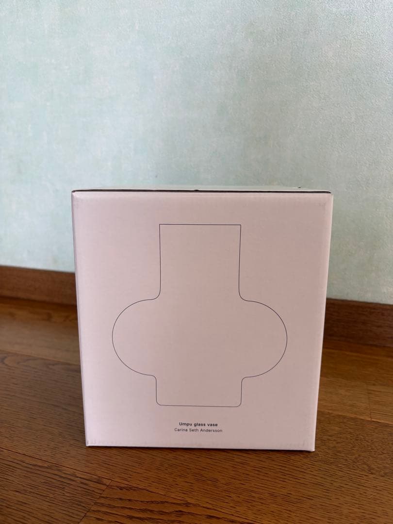 【2回ほど使用】marimekkoフラワーベース　UMPU VASE CLAY