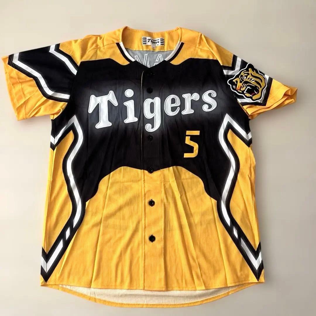 阪神タイガース　ウル虎の夏2023レプリカユニフォームＬ＆応援Ｔシャツセット