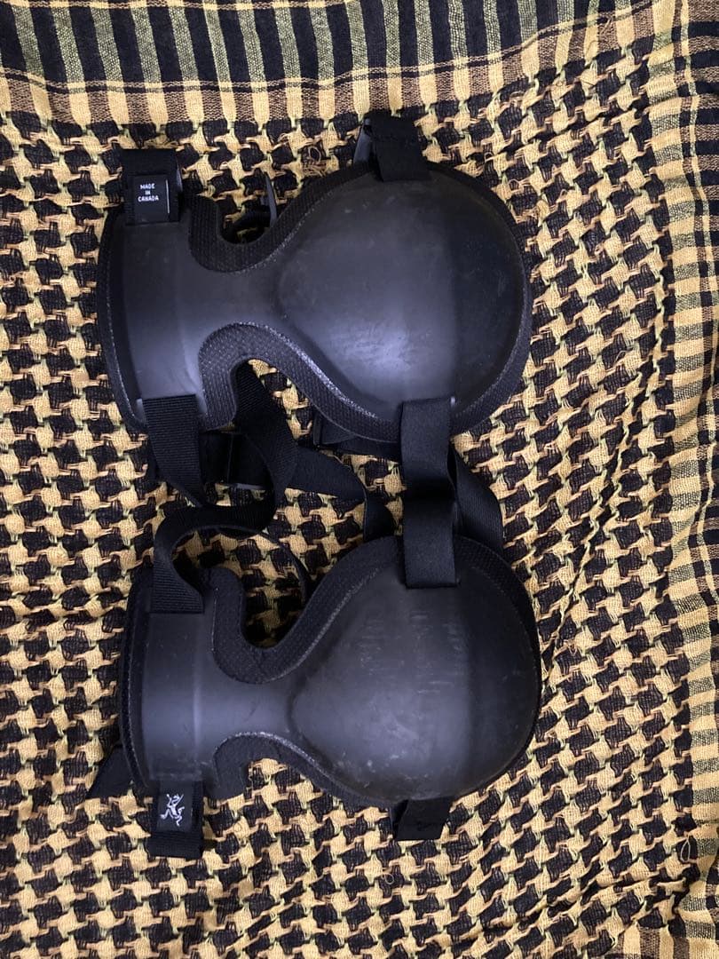 アークテリクス　ニーパット