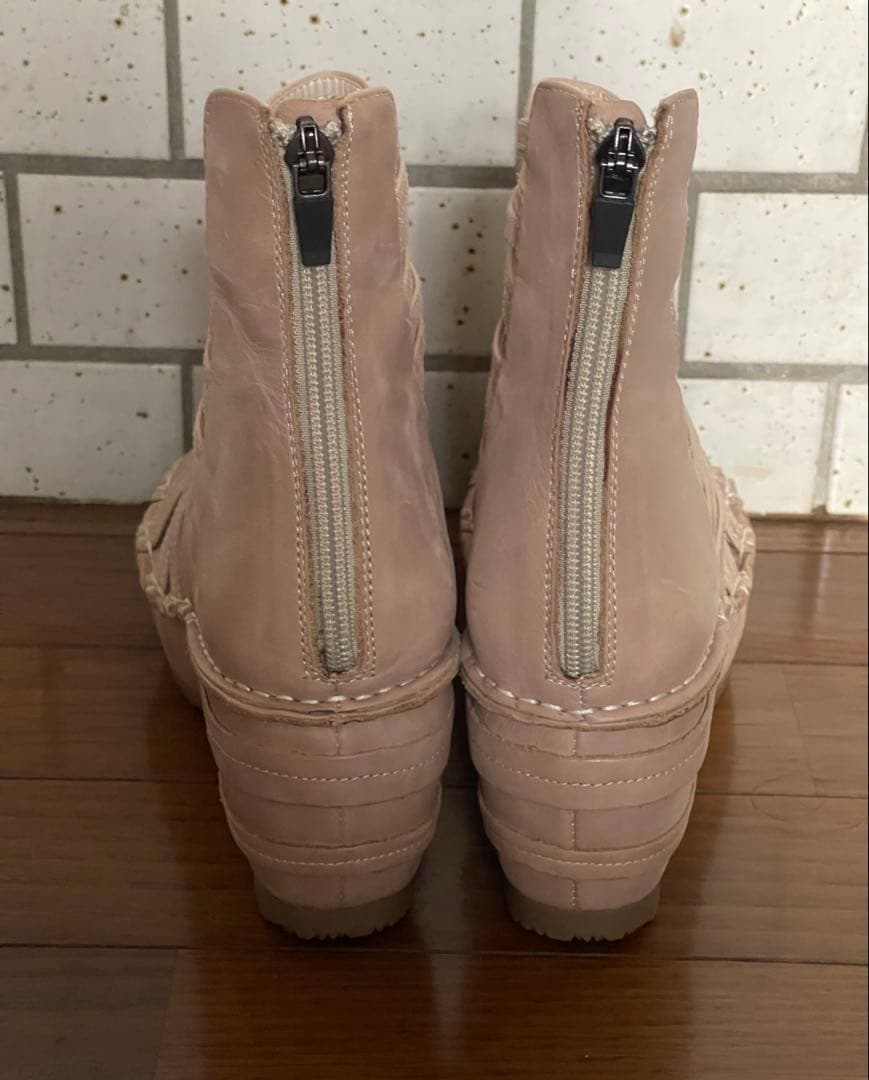 新品★ヒナデイグリーン 厚底 グラディエーター レザーサンダル （ベージュ）