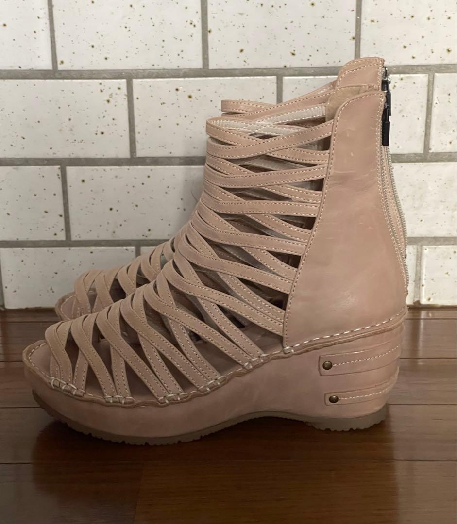 新品★ヒナデイグリーン 厚底 グラディエーター レザーサンダル （ベージュ）