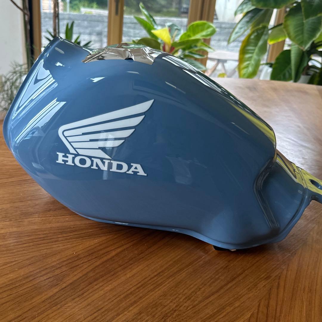 【新品】FTR223純正ガソリンタンク