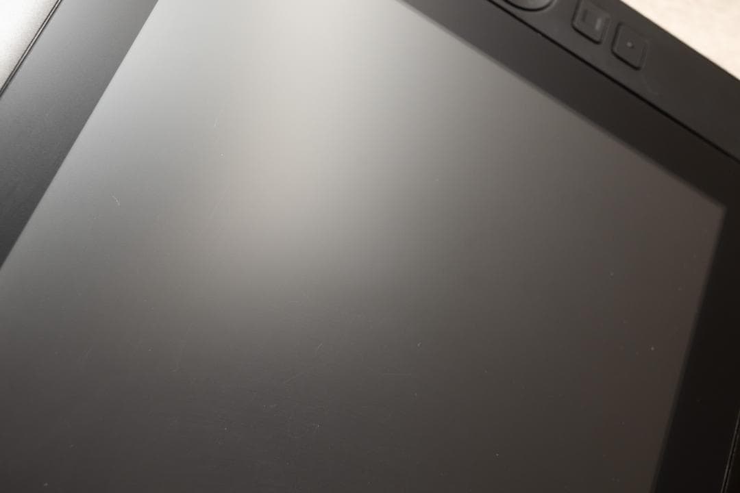 動作OK！Wacom 液晶ペンタブレットCintiq 13HD DTK-1301