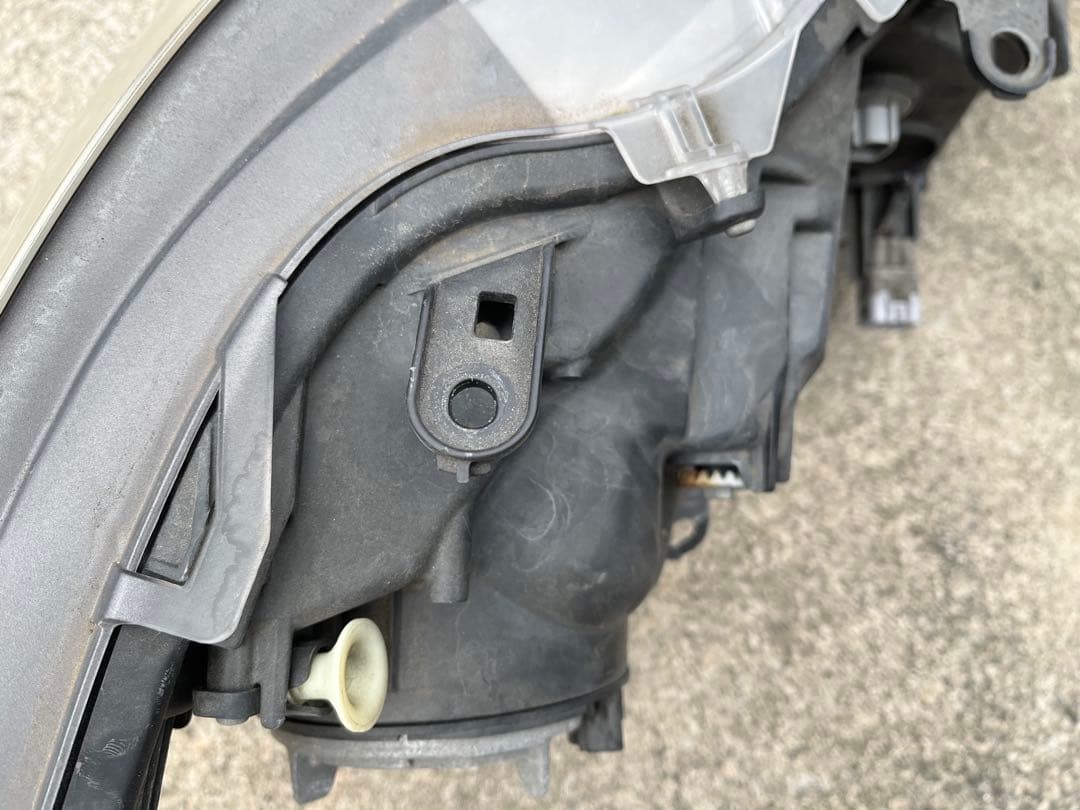 21系　前期　クラウンアスリート　ハイブリッド　ヘッドライト左右