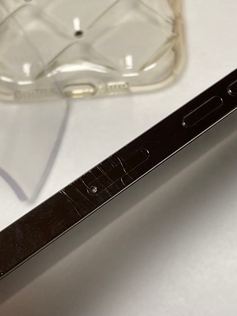 iPhone 13 Pro 512GB シルバー SIMフリー⭐️ ケースおまけ。